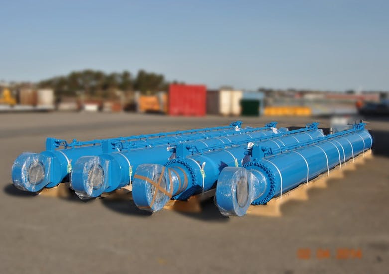 Double-acting-cylinder