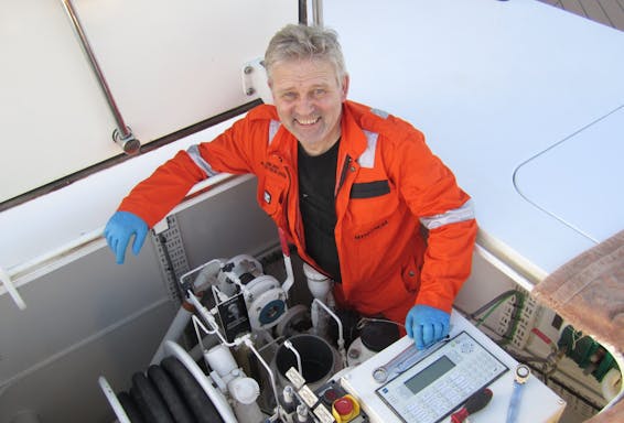 Yacht-Fuelling-Systems-2-scaled-1.jpg
